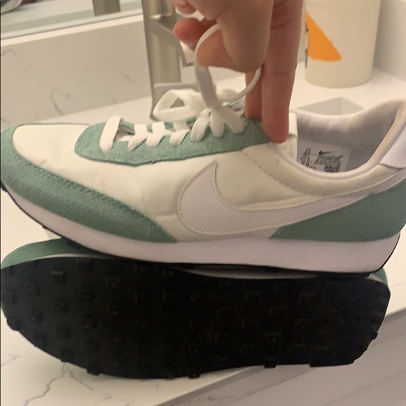 daybreak enamel green